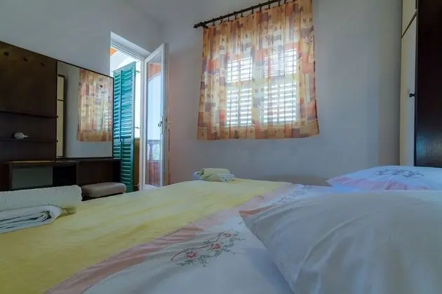 Apart Daire (Anđela - 80 m from beach - A3(2+2))