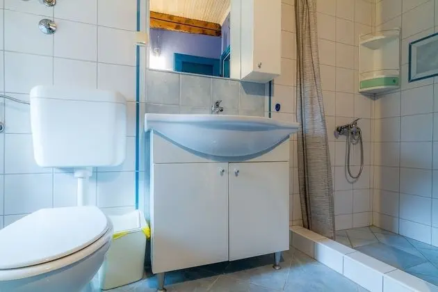 Ev (Anđeli - nice and comfortable house )