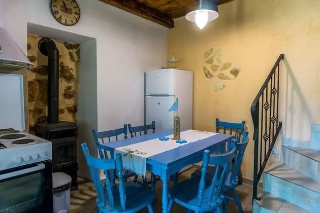 Ev (Anđeli - nice and comfortable house )