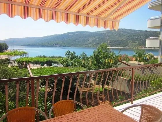 Apart Daire (Anđelka - 50 m from beach - A3(9))
