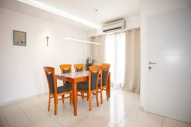 Apart Daire (Anđelko - air conditioning - A2(6+2))