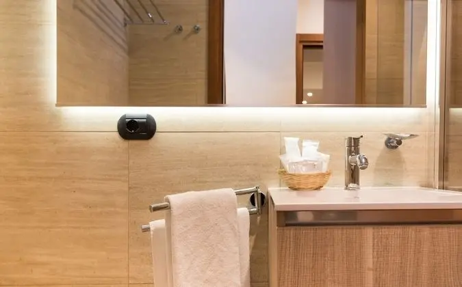 Luxury Büyük Yataklı Tek Kişilik Oda