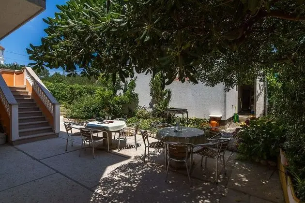 Apart Daire (Anđeo - 80 m from beach - A4(2+2))