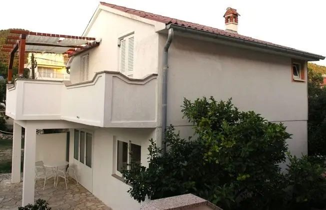 Apart Daire (Anđeo - 80 m from beach - A4(2+2))