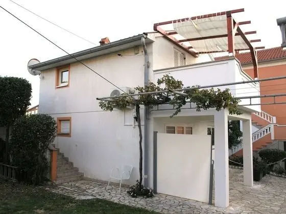 Apart Daire (Anđeo - 80 m from beach - A5(2+2))