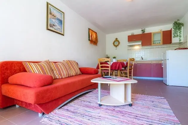 Apart Daire (Anđeo - 80 m from beach - A5(2+2))