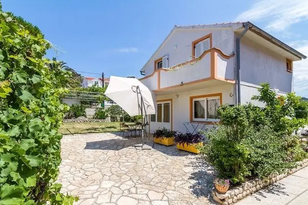Apart Daire (Anđeo - 80 m from beach - A5(2+2))
