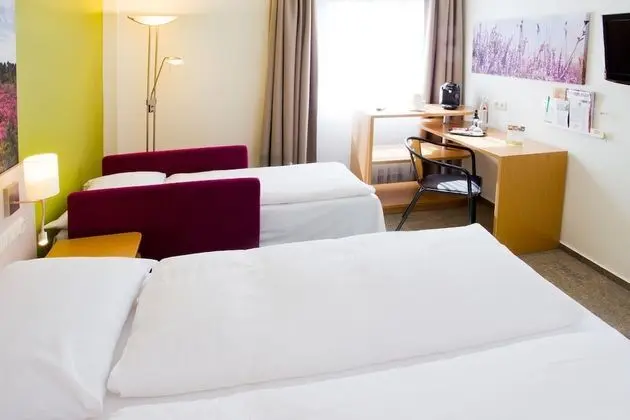 Classic Tek Büyük Yataklı Oda