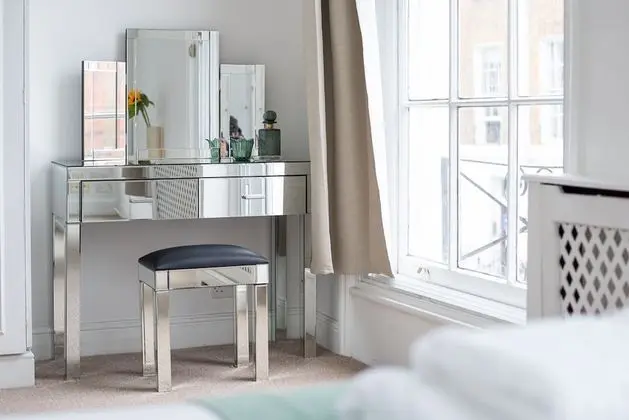 Three Bedroom Apartment with Roof Terrace