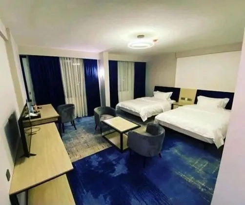 Deluxe Tek Büyük Yataklı Oda