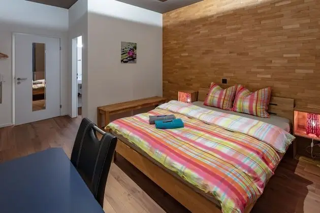 Basic Tek Büyük Yataklı Oda