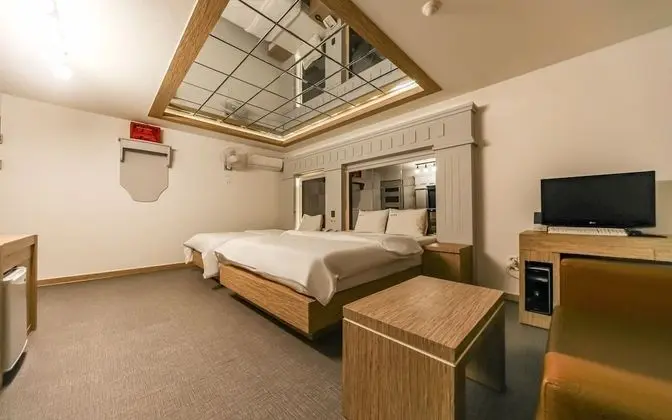 Oda (Deluxe room-TWIN (high quality beddin)