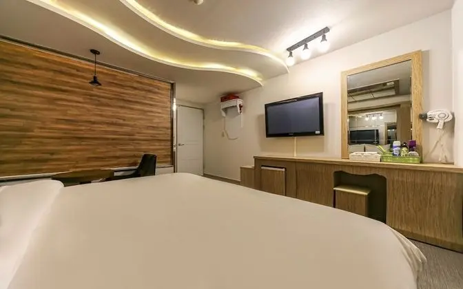 Oda (General room-mirror room)