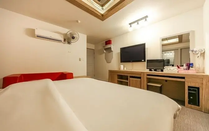 Oda (General room-mirror room)