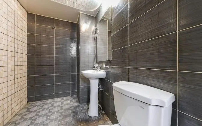 Oda (Ondol-Korean buffet breakfast (100% s)