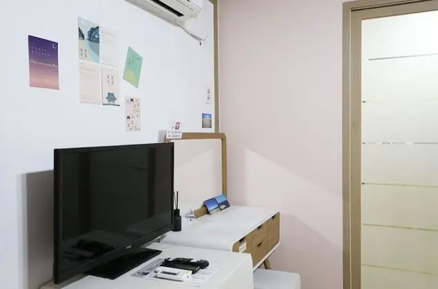 İki Ayrı Yataklı Oda, 2 Tek Kişilik Yatak, Küçük Mutfak