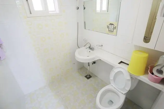 Ortak Ranzalı Oda, Sadece erkekler için, Sigara İçilmez (8-person)