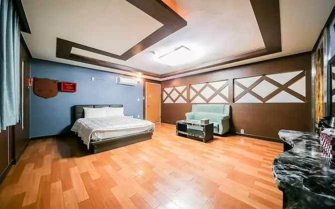 Oda (Special Room)
