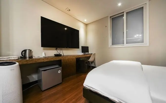 Oda (Special room (Netflix viewing/air pur)