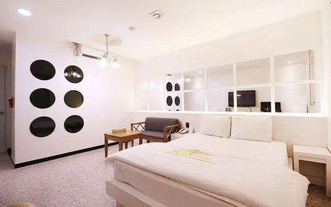 Oda (Special room (Netflix viewing/air pur)