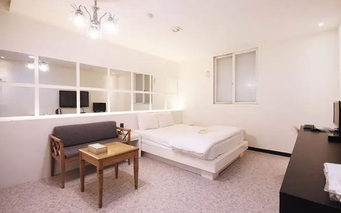 Oda (Special room (Netflix viewing/air pur)