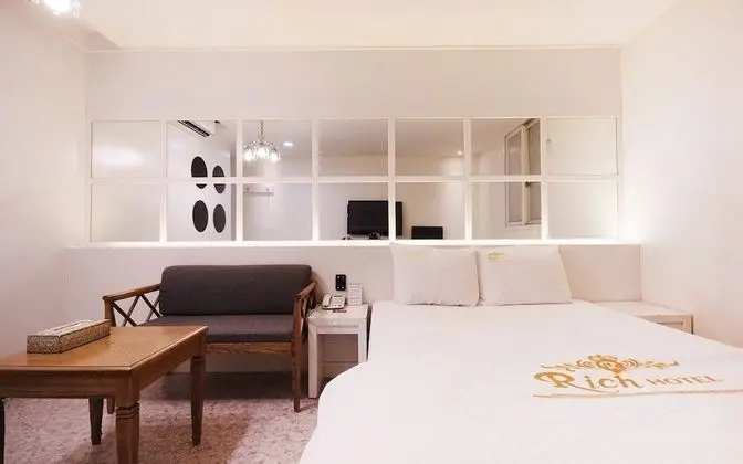 Oda (Special room (Netflix viewing/air pur)