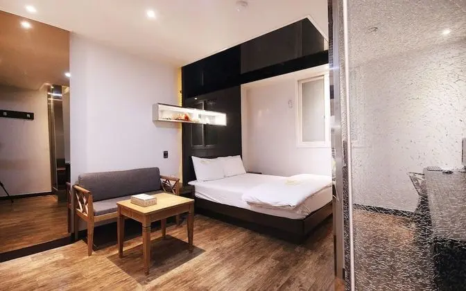 Oda (Special room (Netflix viewing/air pur)