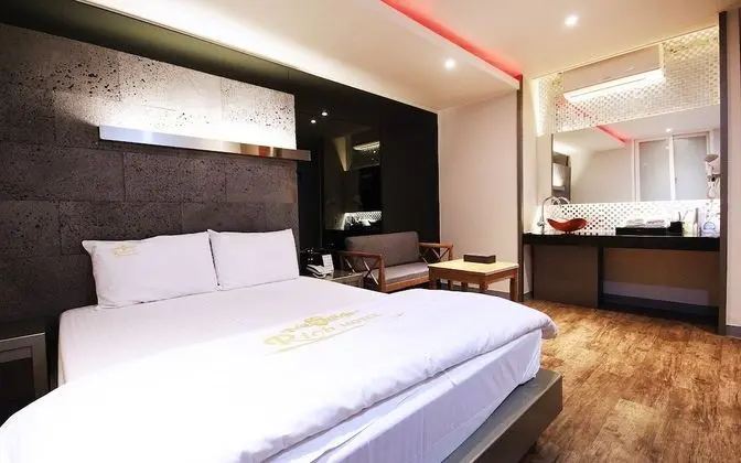 Oda (Special room (Netflix viewing/air pur)