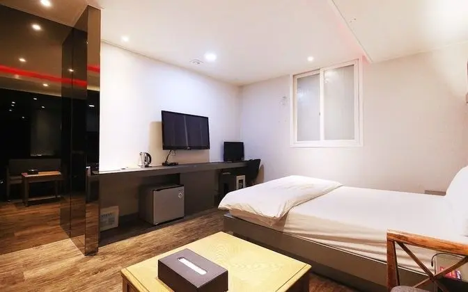 Oda (Special room (Netflix viewing/air pur)