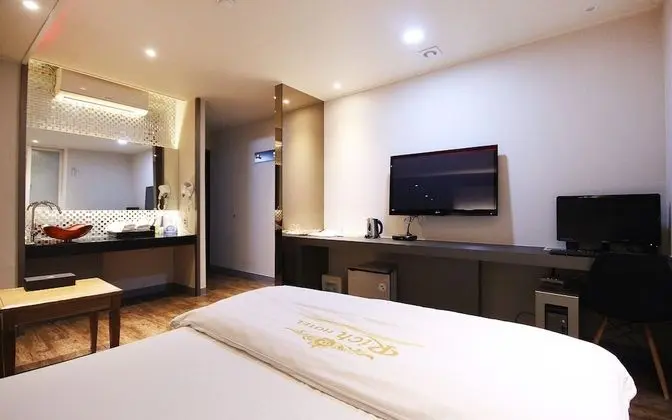 Oda (Special room (Netflix viewing/air pur)