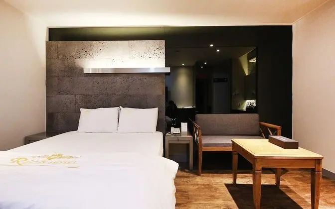 Oda (Special room (Netflix viewing/air pur)