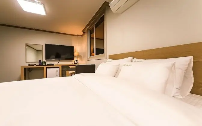 Oda (Deluxe twin for 4 people (hotel latex)