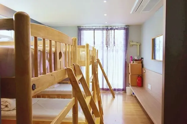 Ortak Ranzalı Oda, Sadece erkekler için (6 persons)