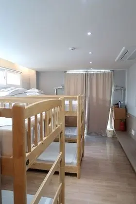 Ortak Ranzalı Oda, Sadece erkekler için (6 persons)