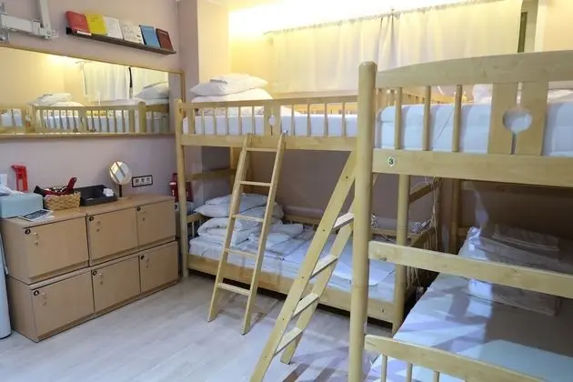 Ortak Ranzalı Oda, Sadece kadınlar için (6 persons)