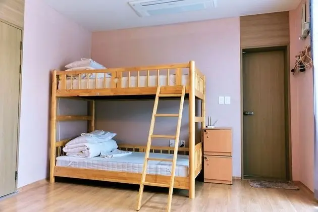 Ortak Ranzalı Oda, Sadece kadınlar için (6 persons)