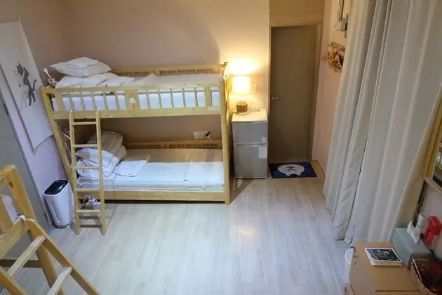 Ortak Ranzalı Oda, Sadece kadınlar için (6 persons)