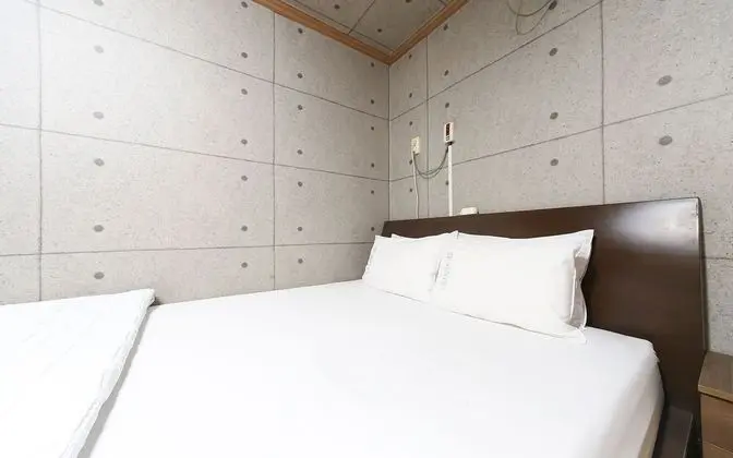 Oda (General room (business PC/cooling/hea)