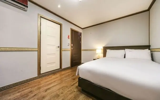 Oda (Standard Room (Luxury Bedding Modern )