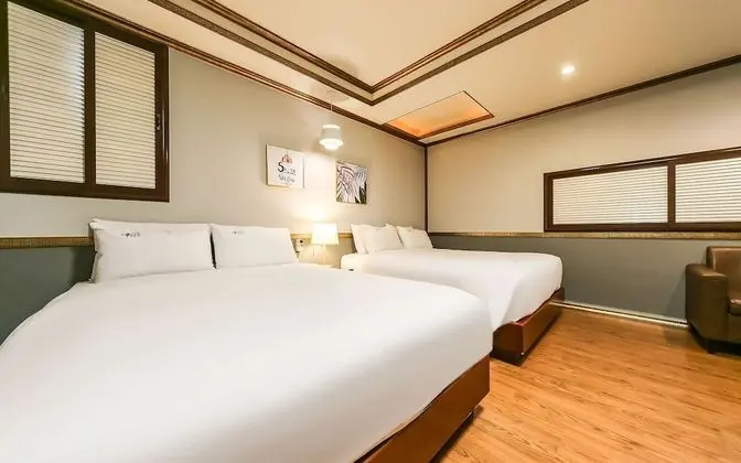 Oda (VIP Twin Room (Luxury Bedding Modern )