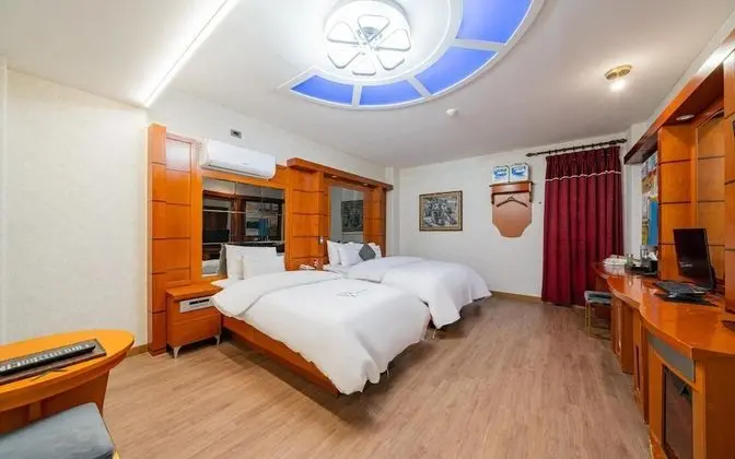 Oda (Deluxe-Twin (Contact Hotel for Reserv)