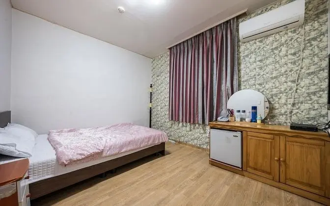 Oda (Standard Room (Bed))