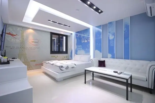 Oda (Special Room (Netflix Available Batht)