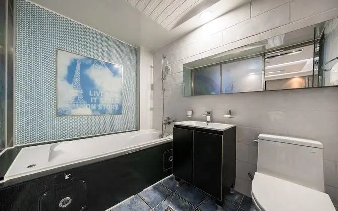 Oda (Special Room (Netflix Available Batht)