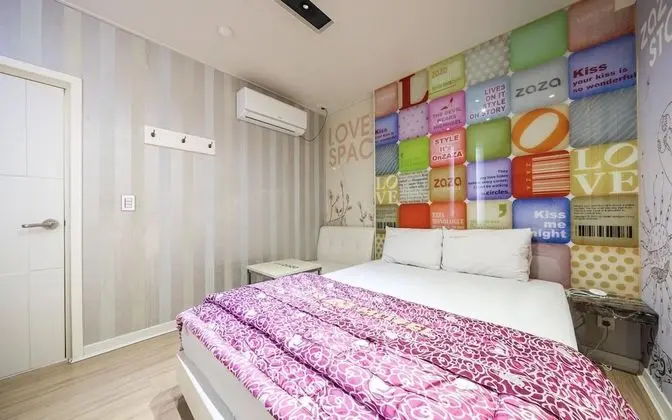 Oda (Standard Room (Netflix Available))