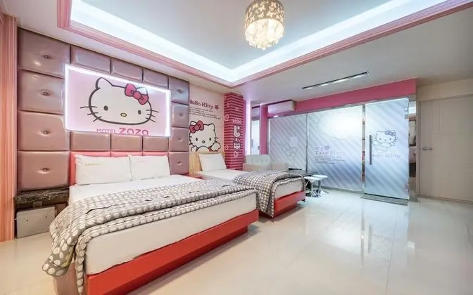 Oda (VIP Twin (Netflix Available Queen and)