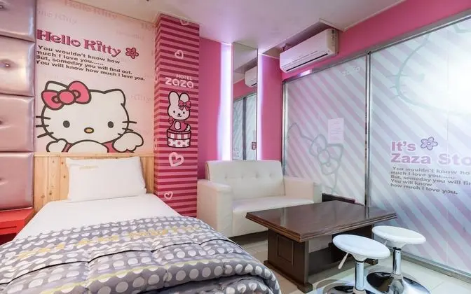 Oda (VIP Twin (Netflix Available Queen and)