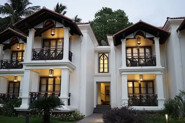 Luxury Oda, 1 En Büyük (King) Boy Yatak, Havuz Manzaralı