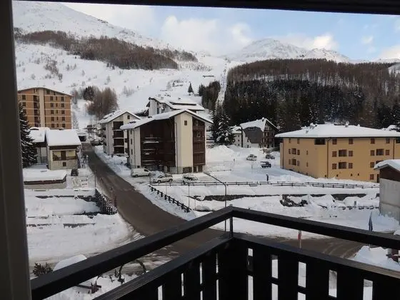 Tek Büyük Yataklı Oda, Balkon