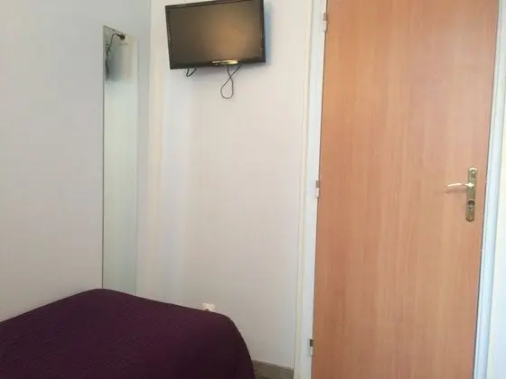 Tek Kişilik Oda, Ortak Banyo